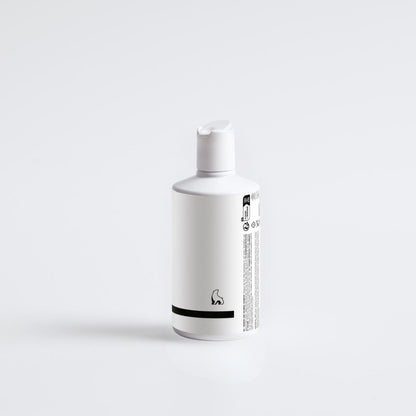 Champú nutritivo y volumizante con betaína