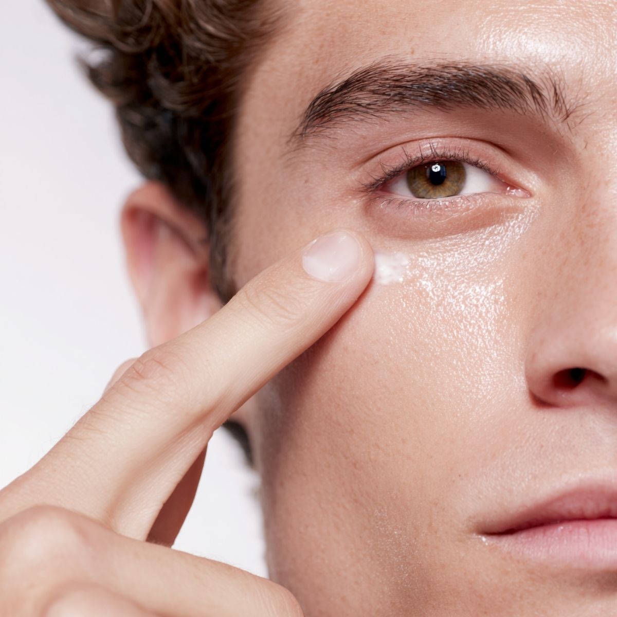 Crema contorno de ojos 3 en 1 para hombre