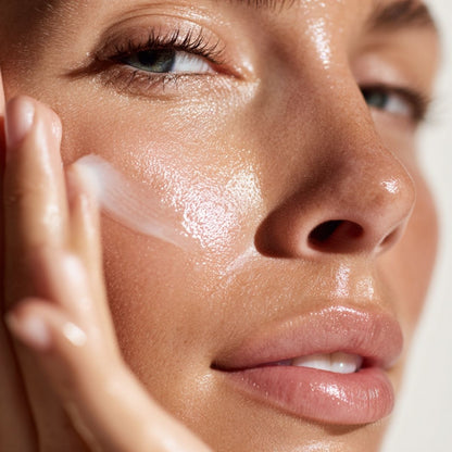 Crema nocturna anti-edad con colágeno