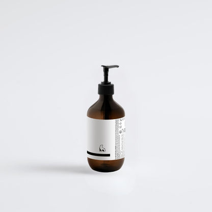 Gel de manos y cuerpo menta y cedro oscuro